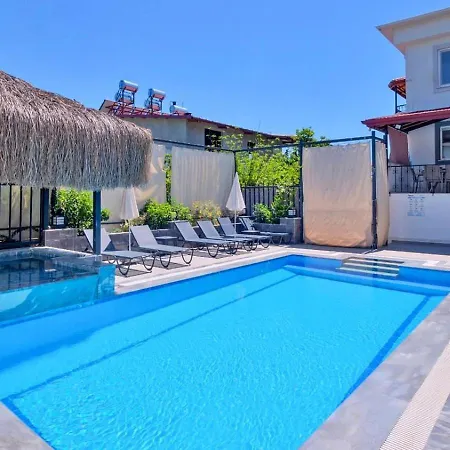 Ciftlikkoey 3 Bedroom With Private Pool 페티예