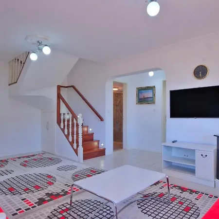 빌라 Ciftlikkoey 3 Bedroom With Private Pool *