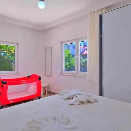 Ciftlikkoey 3 Bedroom With Private Pool 페티예