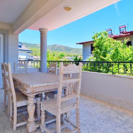 Ciftlikkoey 3 Bedroom With Private Pool 빌라 페티예